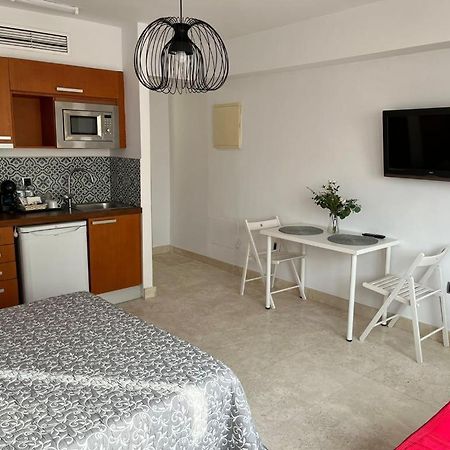 Illescas Apartamento Estepona Bagian luar foto